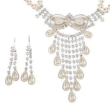 Conjunto Pérola e Strass.